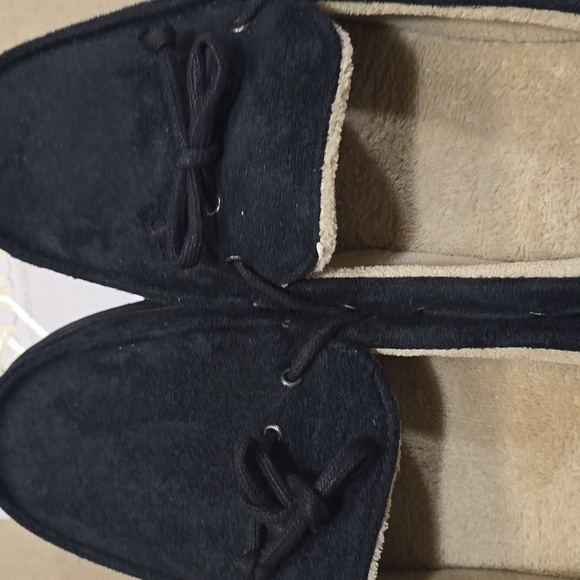 Isotoner Microsuede Boater Mocassin Slippers - Picture 7 of 11